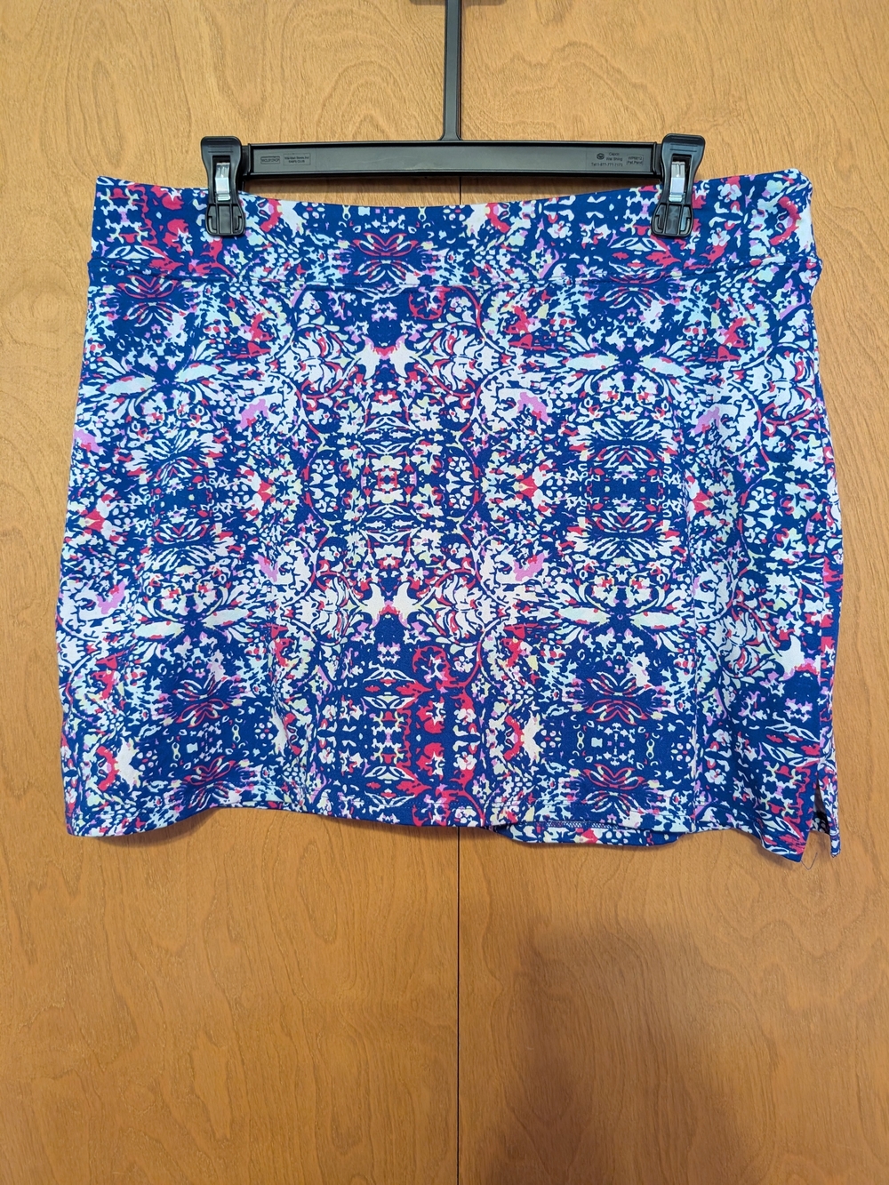 Tranquility by Colorado Clothing Blue Printed Athletic Skort Size Large
